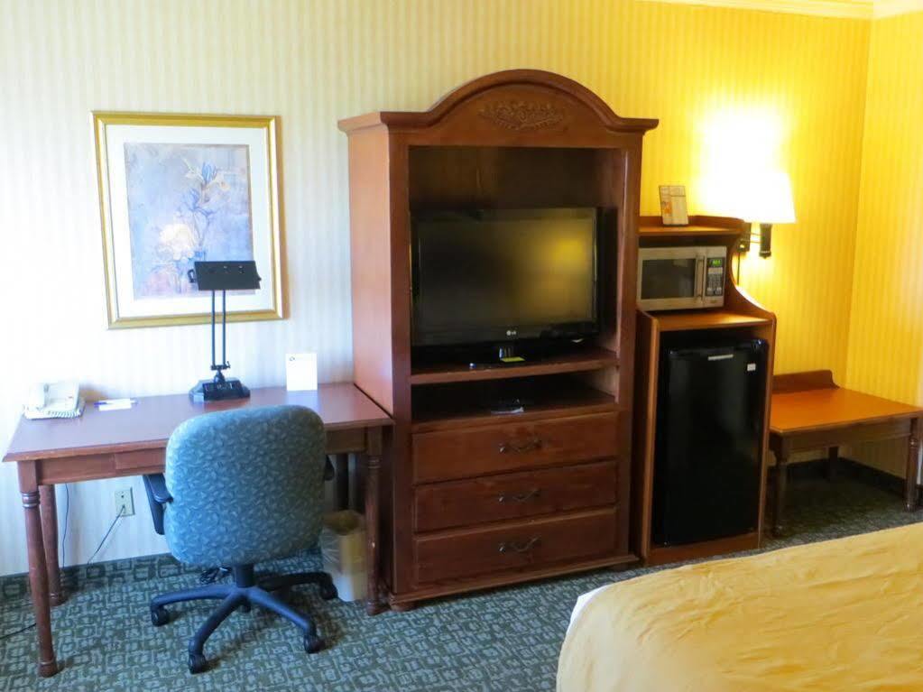 Baymont By Wyndham Kalamazoo West Luaran gambar